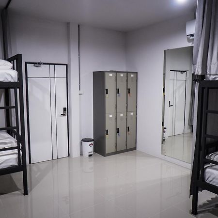 Zen Hostel Chiangmai Chiang Mai Esterno foto