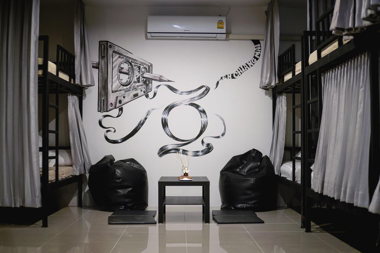 Zen Hostel Chiangmai Chiang Mai Esterno foto
