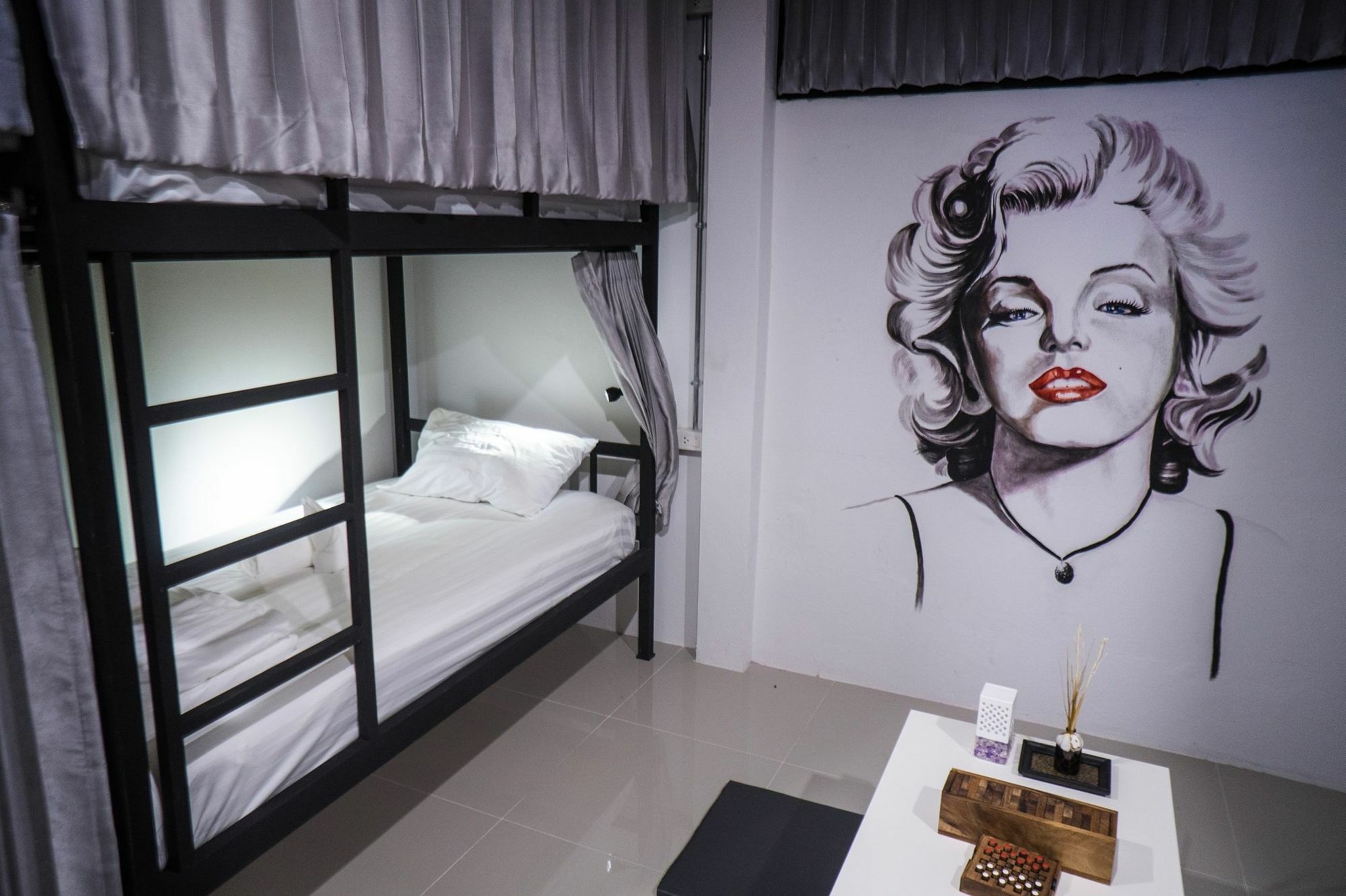 Zen Hostel Chiangmai Chiang Mai Esterno foto