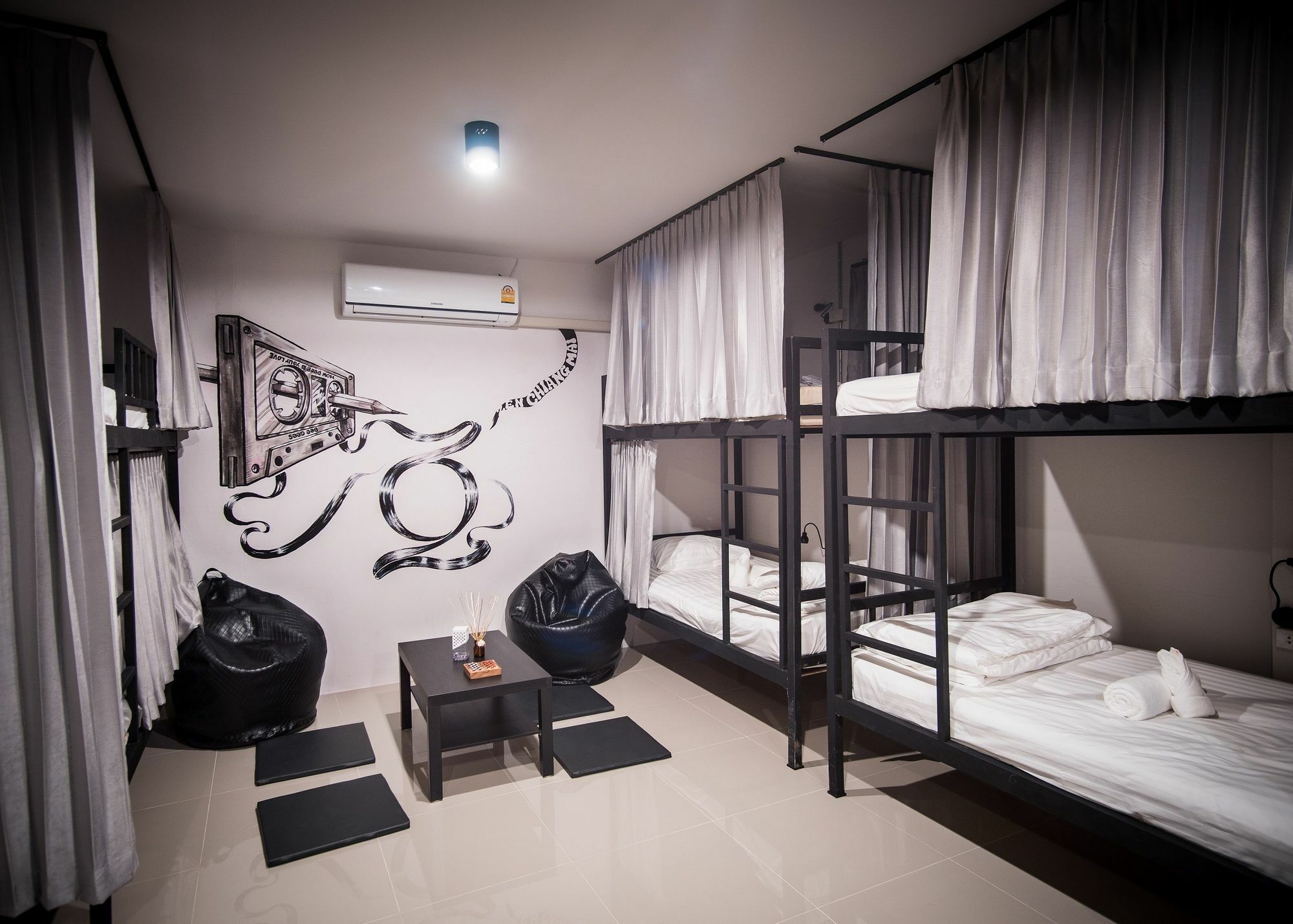 Zen Hostel Chiangmai Chiang Mai Esterno foto