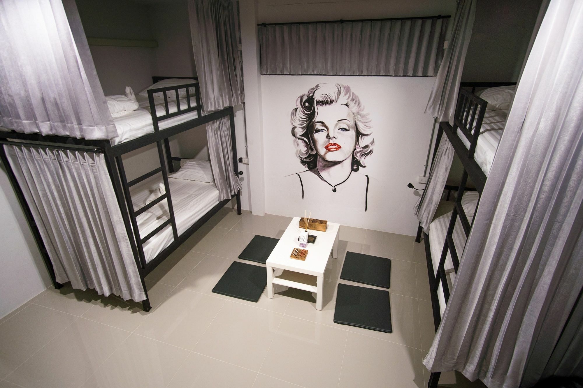 Zen Hostel Chiangmai Chiang Mai Esterno foto