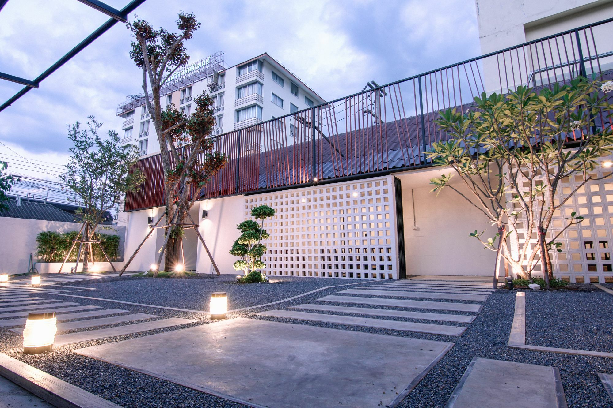 Zen Hostel Chiangmai Chiang Mai Esterno foto