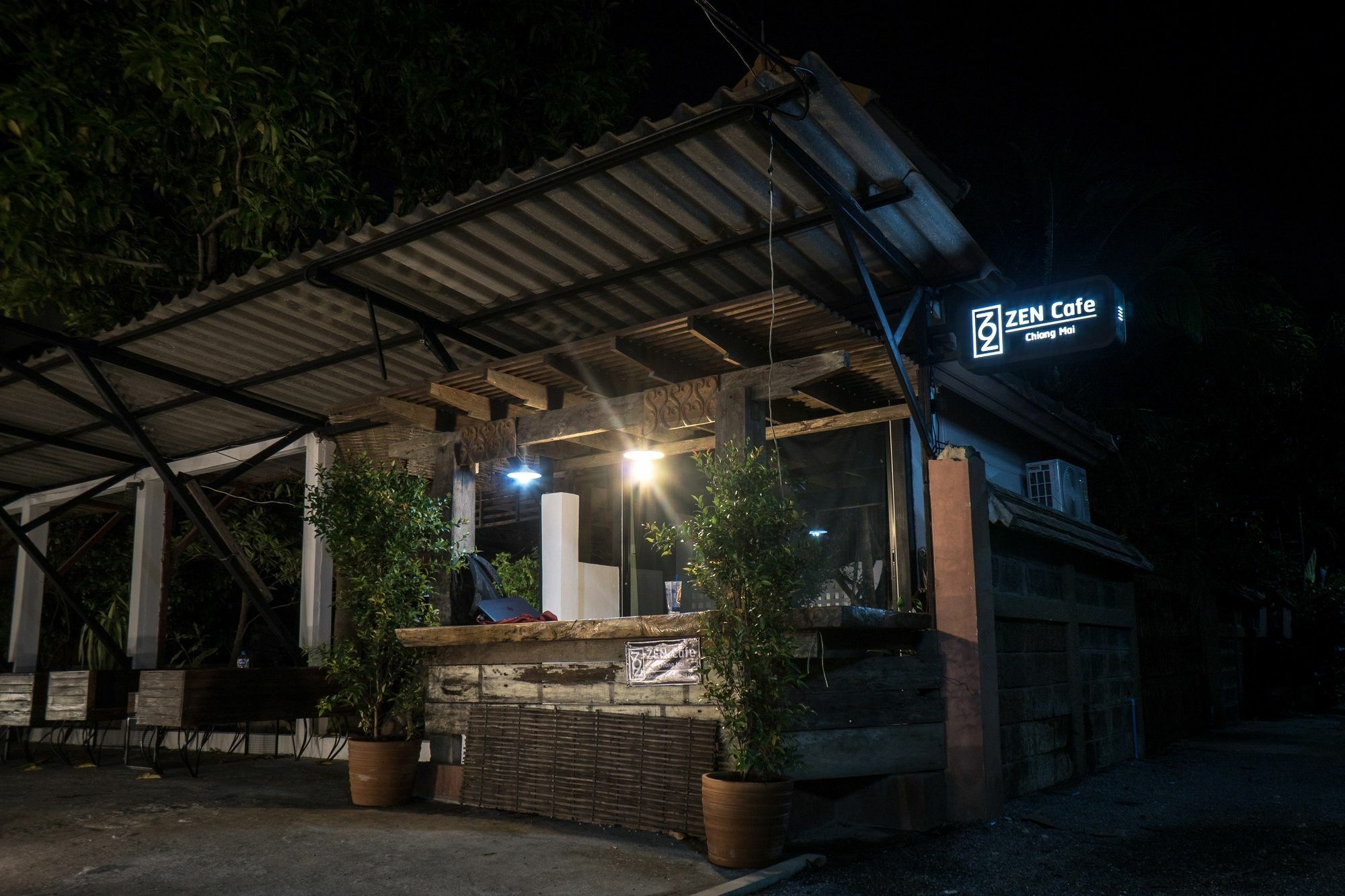 Zen Hostel Chiangmai Chiang Mai Esterno foto